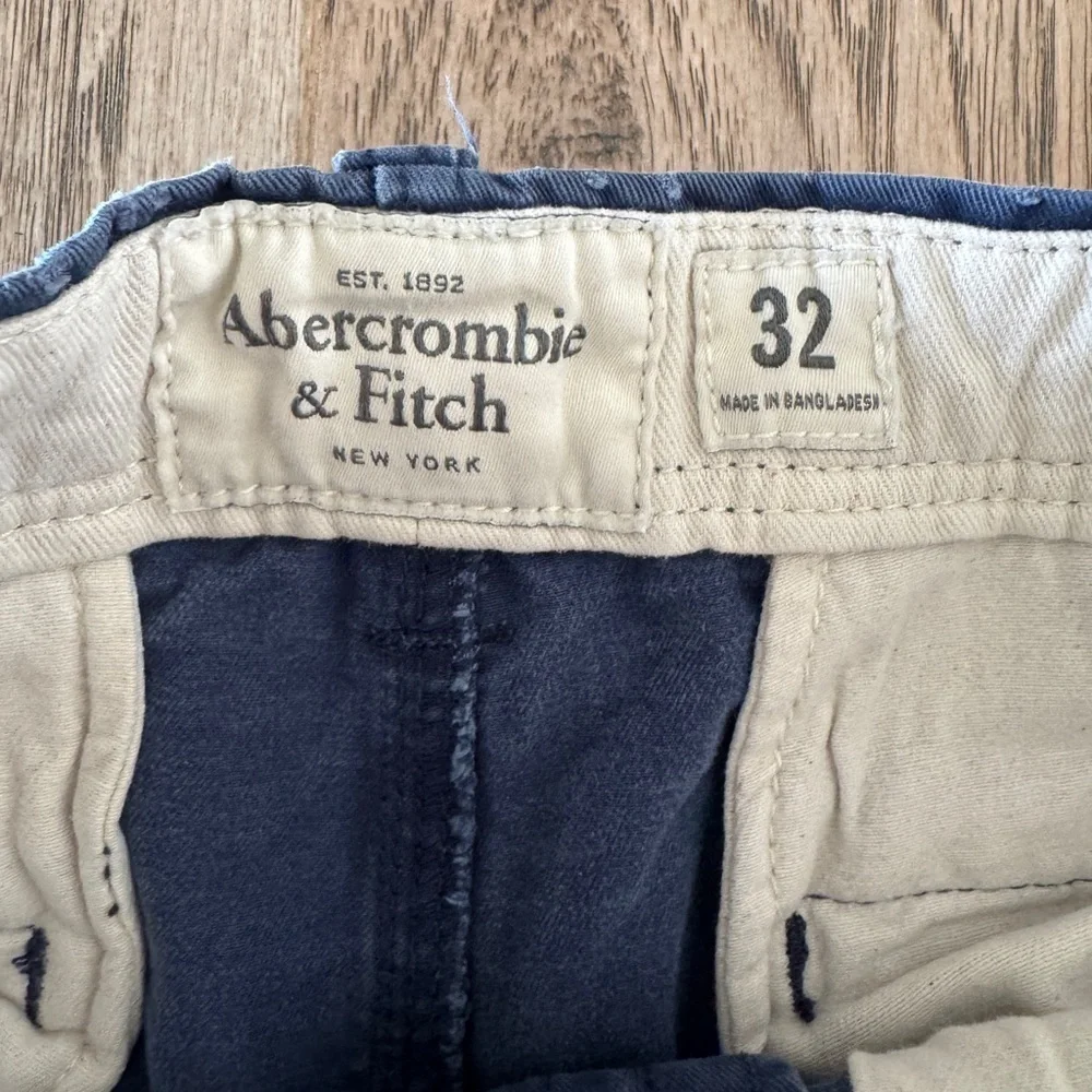 Abercrombie & Fitch Men’s Classic Shorts Navy Blue, Size 32 Excellent Condition! - Picture 2 of 5